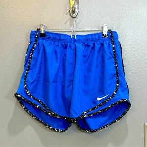 Nike Women’s Tempo Running Shorts Size L
